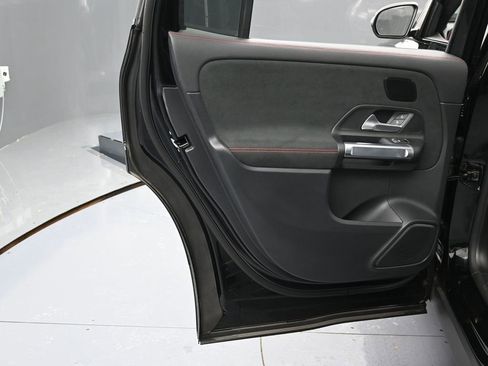 Used 2024 Mercedes-Benz EQB 250+ image 45