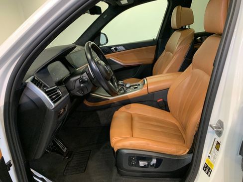 Used 2022 BMW X7 xDrive40i w/ M Sport Package AWD/4WD image 21
