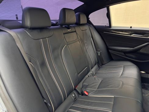 Used 2023 BMW M550i xDrive w/ Executive Package AWD/4WD image 43