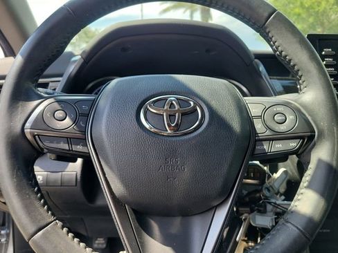 Used 2022 Toyota Camry SE FWD image 20