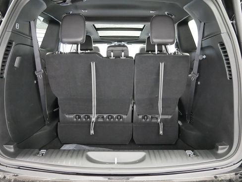 New 2026 Chrysler Pacifica Select AWD/4WD image 11