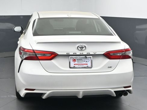 Used 2019 Toyota Camry SE image 7