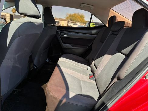 Used 2017 Toyota Corolla SE FWD image 21