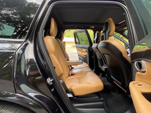 Used 2018 Volvo XC90 T6 Momentum w/ Convenience Package AWD/4WD image 61