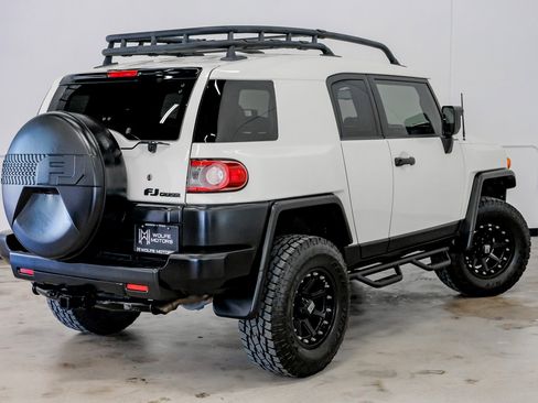 Used 2012 Toyota FJ Cruiser 4WD image 7