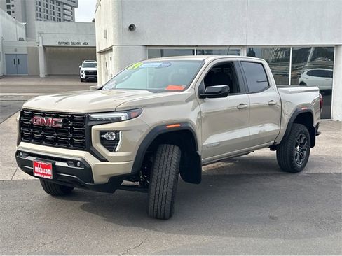 Certified 2024 GMC Canyon Elevation w/ Convenience Package image 10