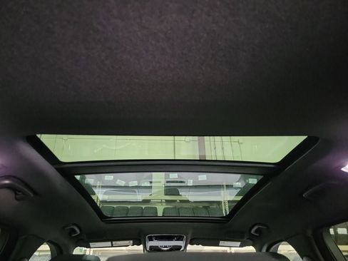 New 2026 Land Rover Range Rover Velar Dynamic SE image 27