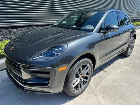 Used 2026 Porsche Macan AWD/4WD image 6