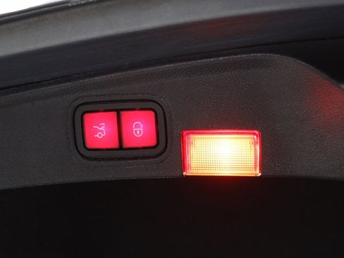 Used 2017 Mercedes-Benz C 43 AMG 4MATIC Coupe image 35