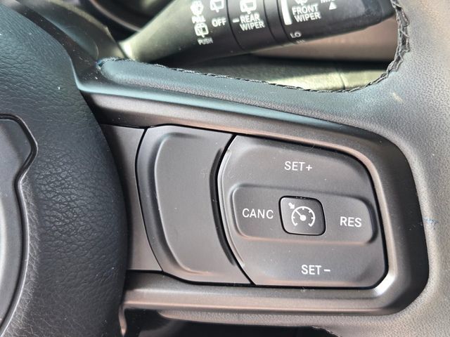 Used 2023 Jeep Wrangler Sport AWD/4WD image 23