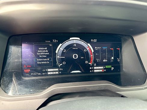 Used 2024 Toyota Tundra Platinum AWD/4WD image 34