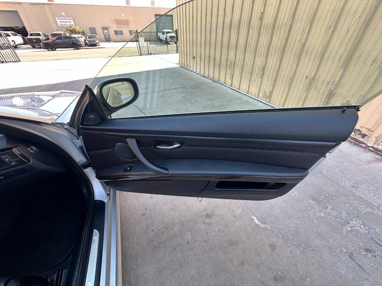 Used 2013 BMW 335i Convertible RWD image 29