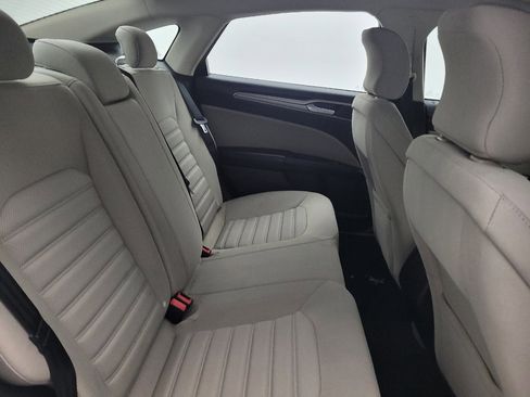 Used 2018 Ford Fusion S image 19