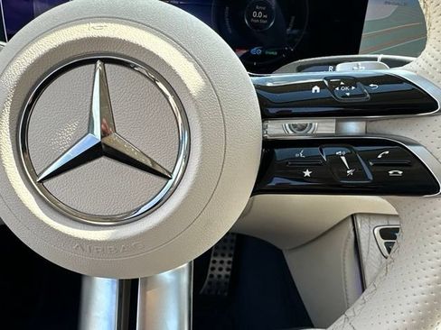 Used 2023 Mercedes-Benz E 450 4MATIC Cabriolet image 25