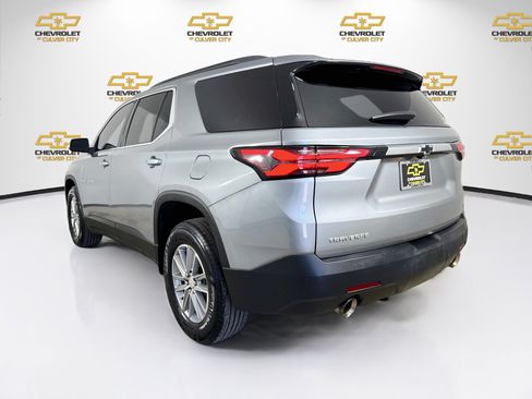 Used 2023 Chevrolet Traverse LT FWD image 6