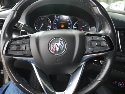 Used 2024 Buick Enclave Premium image 13