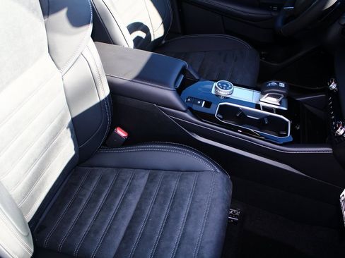 New 2026 Mitsubishi Outlander Trail Edition image 7