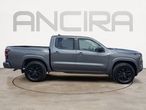 Used 2024 Nissan Frontier SV w/ SV Convenience Package RWD image 13