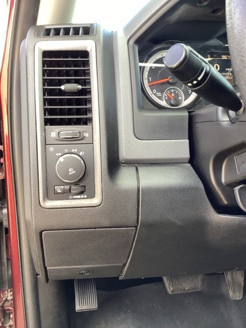 Used 2017 RAM 1500 Express AWD/4WD image 11