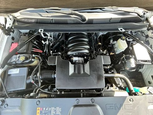 Used 2018 GMC Yukon XL SLT w/ HD Trailering Package RWD image 31
