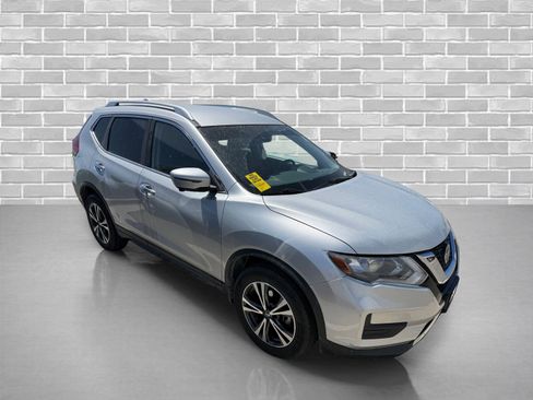 Used 2019 Nissan Rogue SV w/ Premium Package AWD/4WD image 4