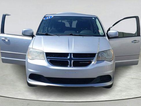 Used 2011 Dodge Grand Caravan Mainstreet w/ PWR Convenience Group image 9