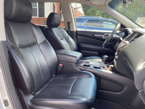Used 2015 Nissan Pathfinder Platinum w/ Cargo Package FWD image 20