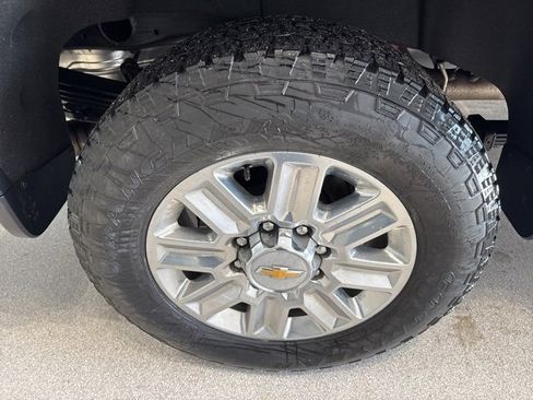 Certified 2024 Chevrolet Silverado 2500 High Country w/ High Country Premium Package image 8