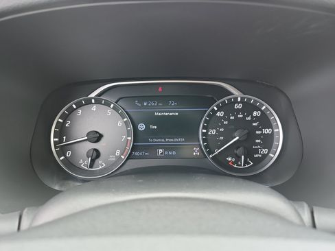 Used 2022 Nissan Frontier SV AWD/4WD image 16