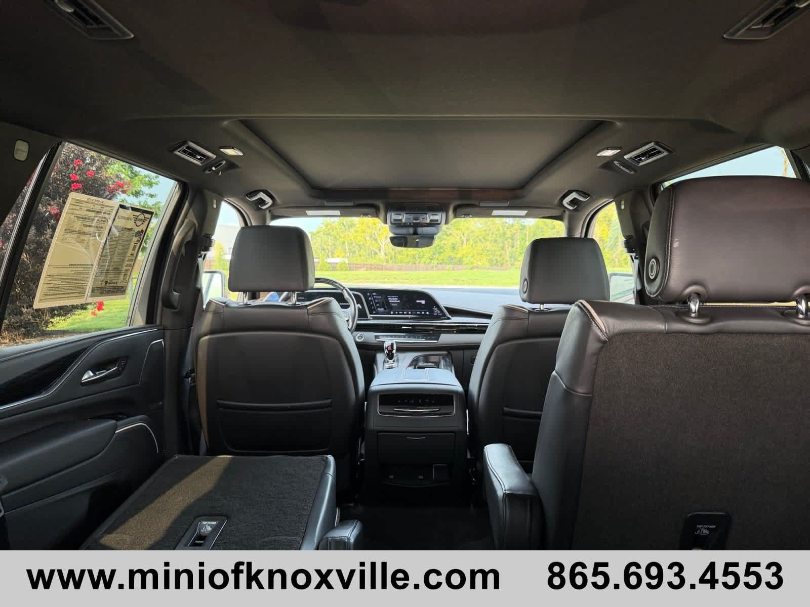 Used 2024 Cadillac Escalade Sport AWD/4WD image 19