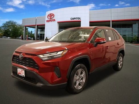 New 2025 Toyota RAV4 XLE image 5