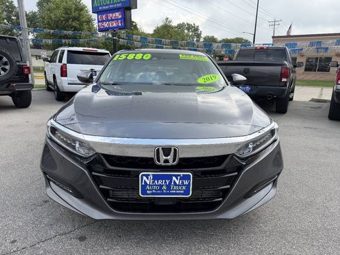 Used 2019 Honda Accord EX image 2