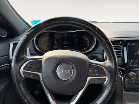 Used 2019 Jeep Grand Cherokee Limited AWD/4WD image 12