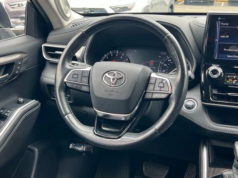 Used 2020 Toyota Highlander Platinum AWD/4WD image 14