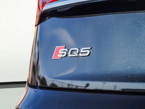 Used 2023 Audi SQ5 Premium Plus w/ Premium Plus Package image 12