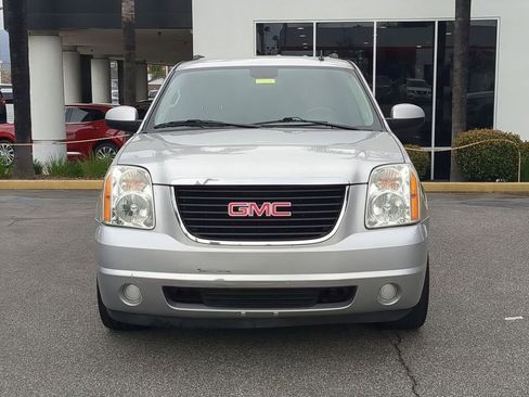 Used 2011 GMC Yukon SLE image 10