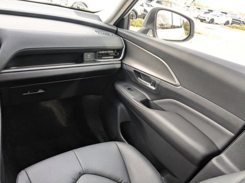 Used 2025 Toyota Grand Highlander AWD Hybrid image 22