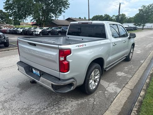 Used 2019 Chevrolet Silverado 1500 LTZ w/ LTZ Premium Package AWD/4WD image 3