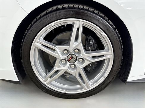 Used 2021 Chevrolet Corvette Stingray Preferred Conv w/ Battery Protection Package image 28