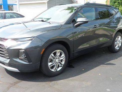 Used 2019 Chevrolet Blazer LT FWD image 3