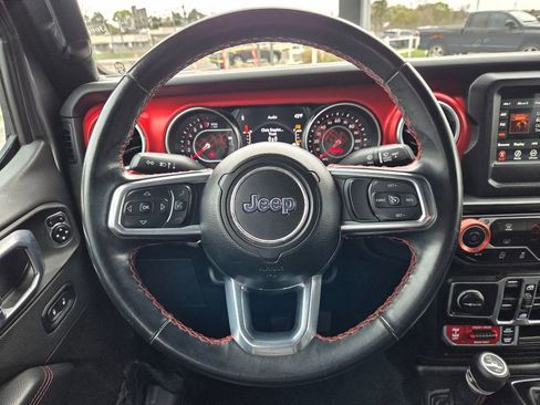 Used 2021 Jeep Gladiator Rubicon AWD/4WD image 14