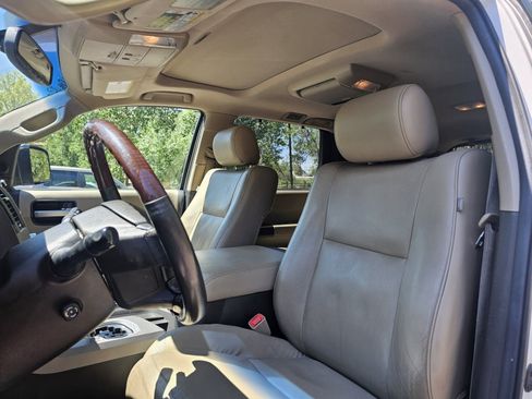 Used 2011 Toyota Sequoia Platinum AWD/4WD image 11