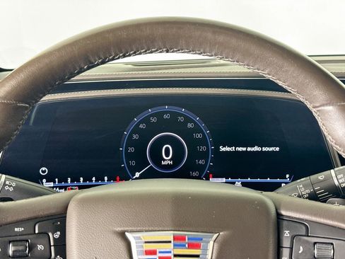 Used 2021 Cadillac Escalade ESV Premium Luxury image 10