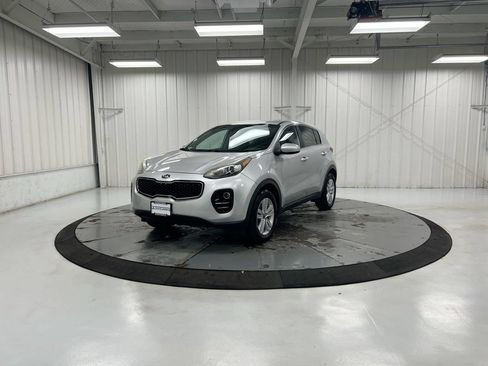 Used 2018 Kia Sportage LX AWD/4WD image 10