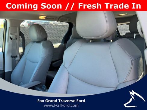 Used 2023 Toyota Sienna XLE FWD image 13