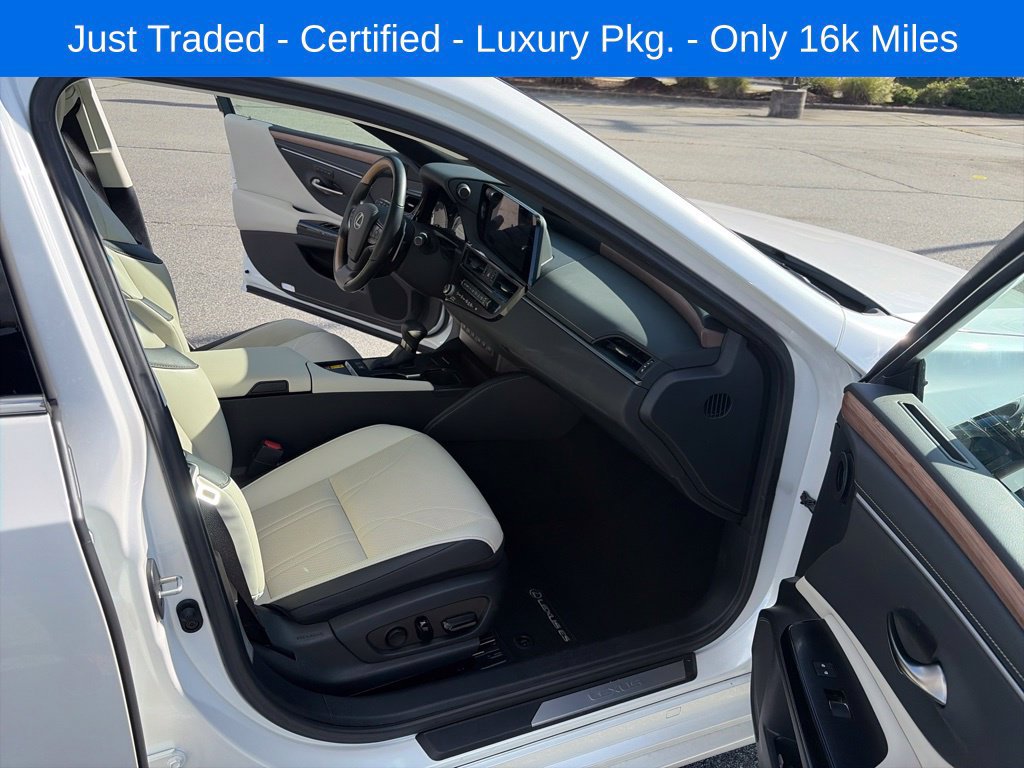 Certified 2025 Lexus ES 300h w/ Technology Package FWD image 15