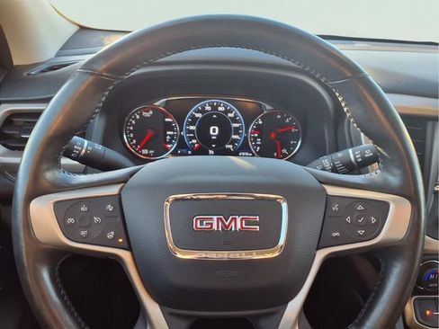 Used 2022 GMC Acadia Denali image 18