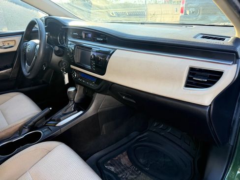 Used 2015 Toyota Corolla LE FWD image 19