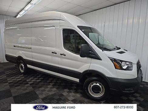 Used 2025 Ford Transit 250 148 High Roof Extended w/ Load Area Protection Package RWD image 9
