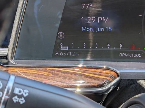 Certified 2023 Cadillac Escalade Premium Luxury AWD/4WD image 11